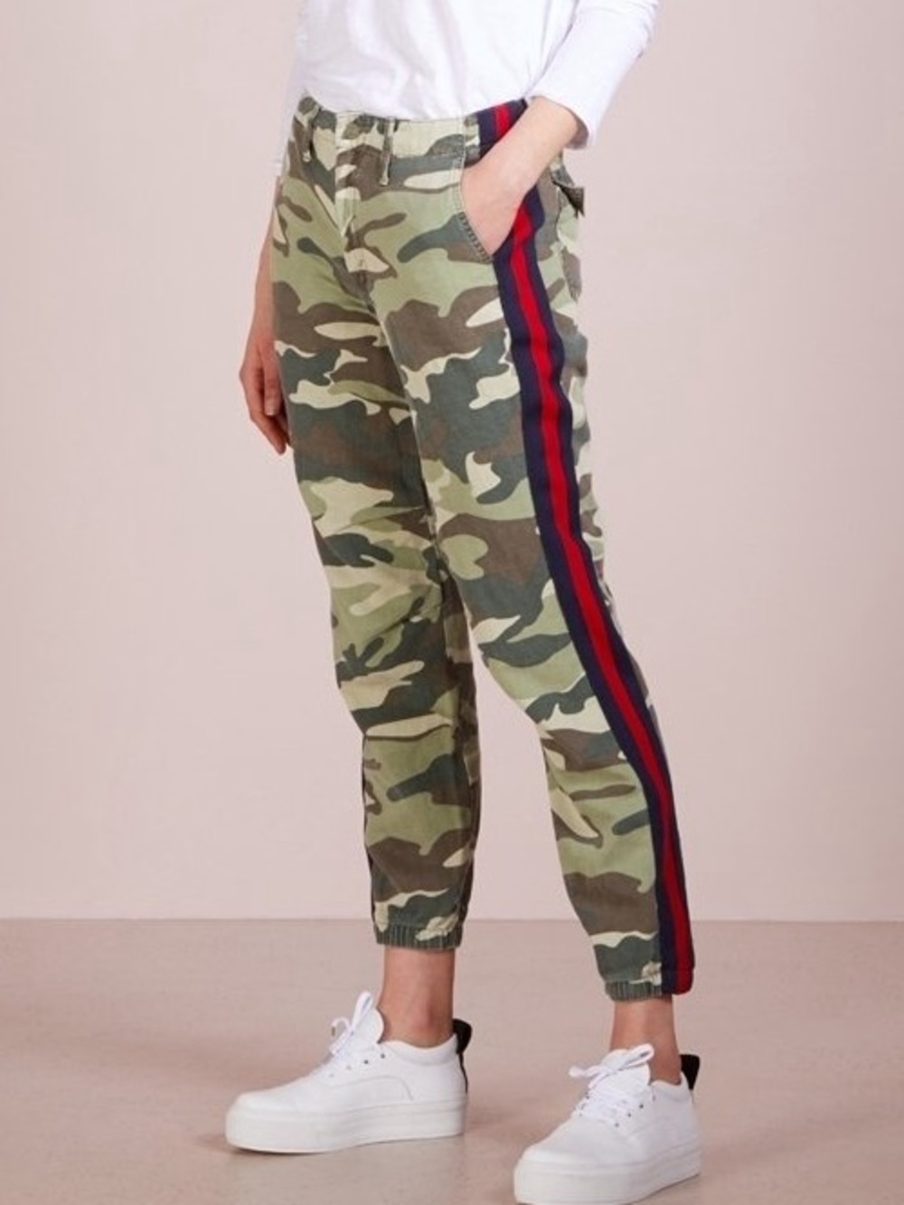 MOTHER The No Zip Misfit Pant in Double Time Camo 25